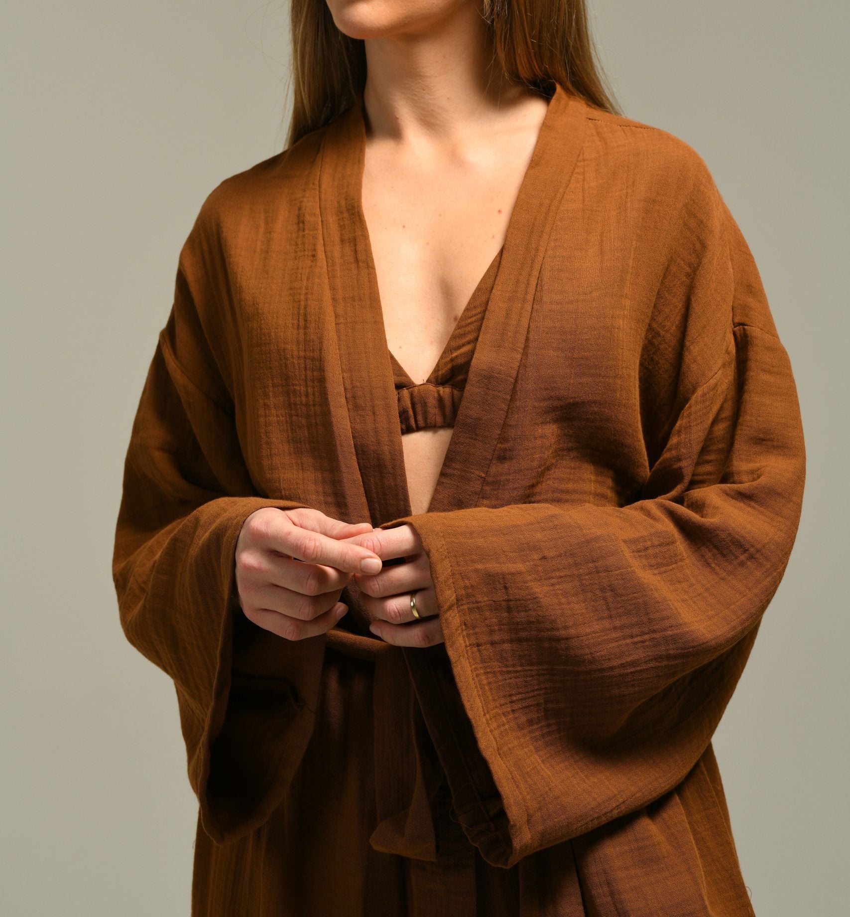 Mocha Uzun Kimono